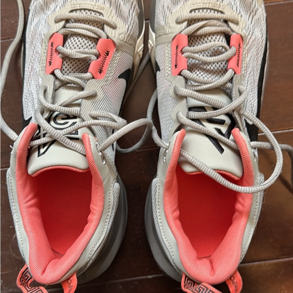 Giannis Basketball Immortality 2 Men’s in Gray and Coral Size 11.5 US Like New